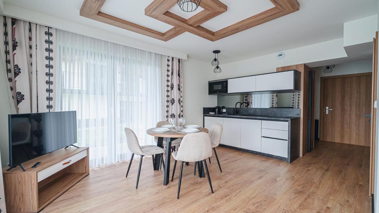 Apartamenty Sun & Snow Resorts L Bialka Tatrzanska Z Sauna Bagian luar foto